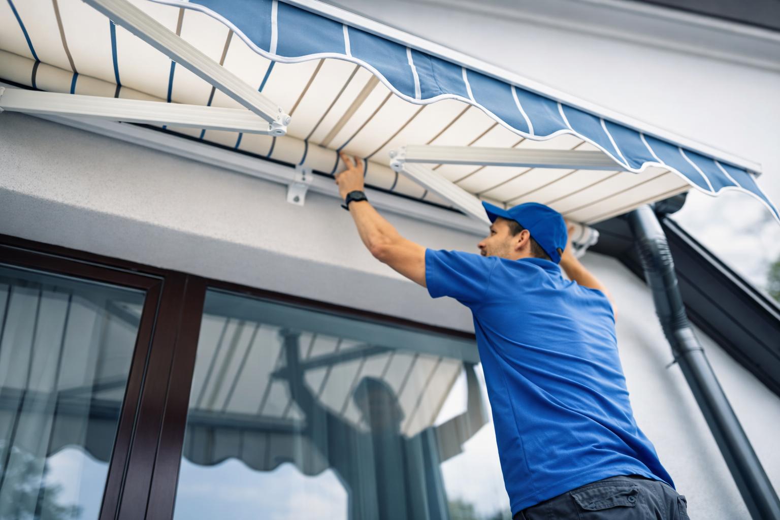 Store extérieur à Gien